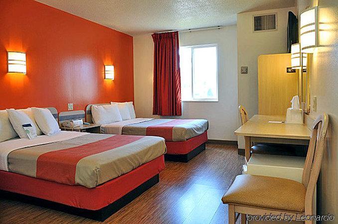 Motel 6-Milan, OH - Sandusky Bagian luar foto