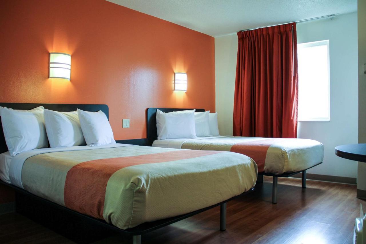 Motel 6-Milan, OH - Sandusky Bagian luar foto
