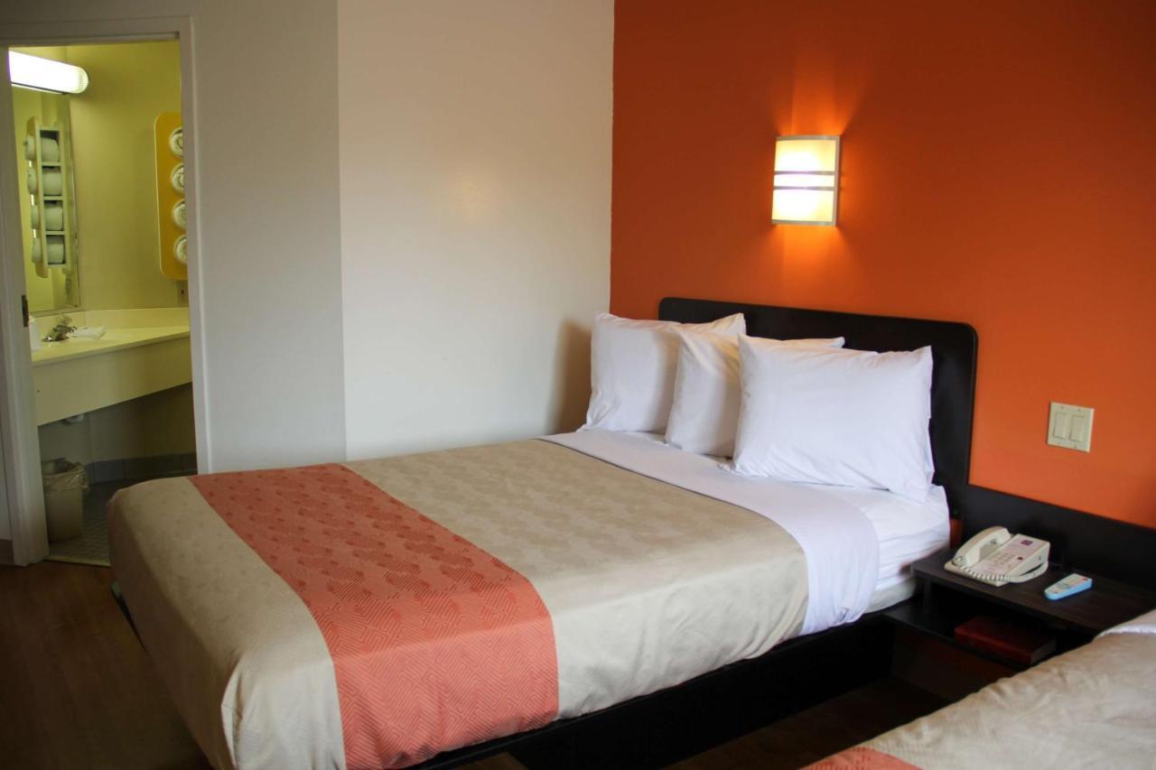 Motel 6-Milan, OH - Sandusky Bagian luar foto