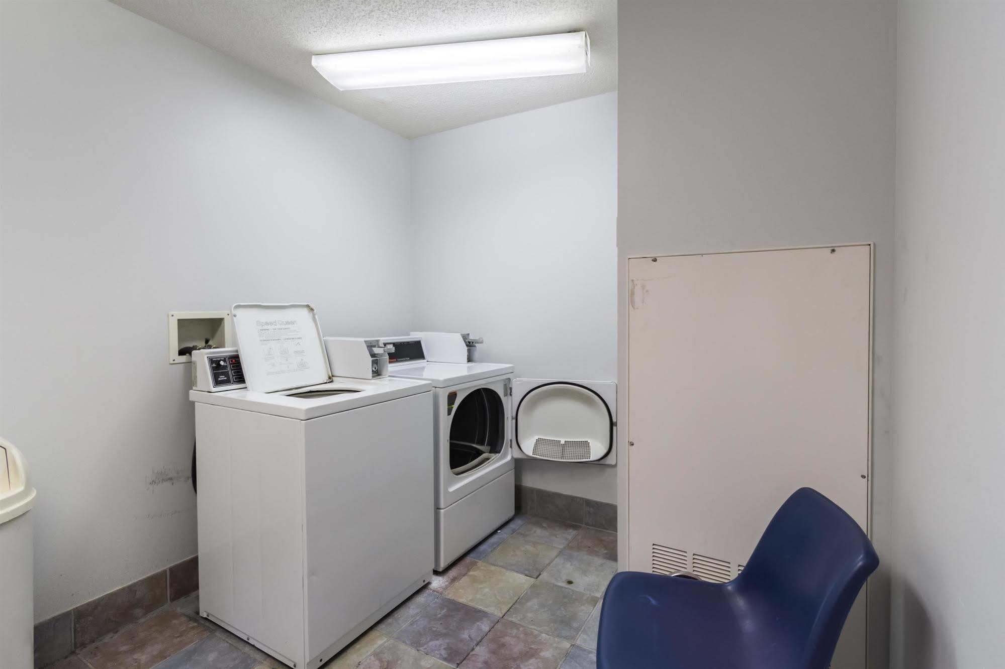 Motel 6-Milan, OH - Sandusky Bagian luar foto