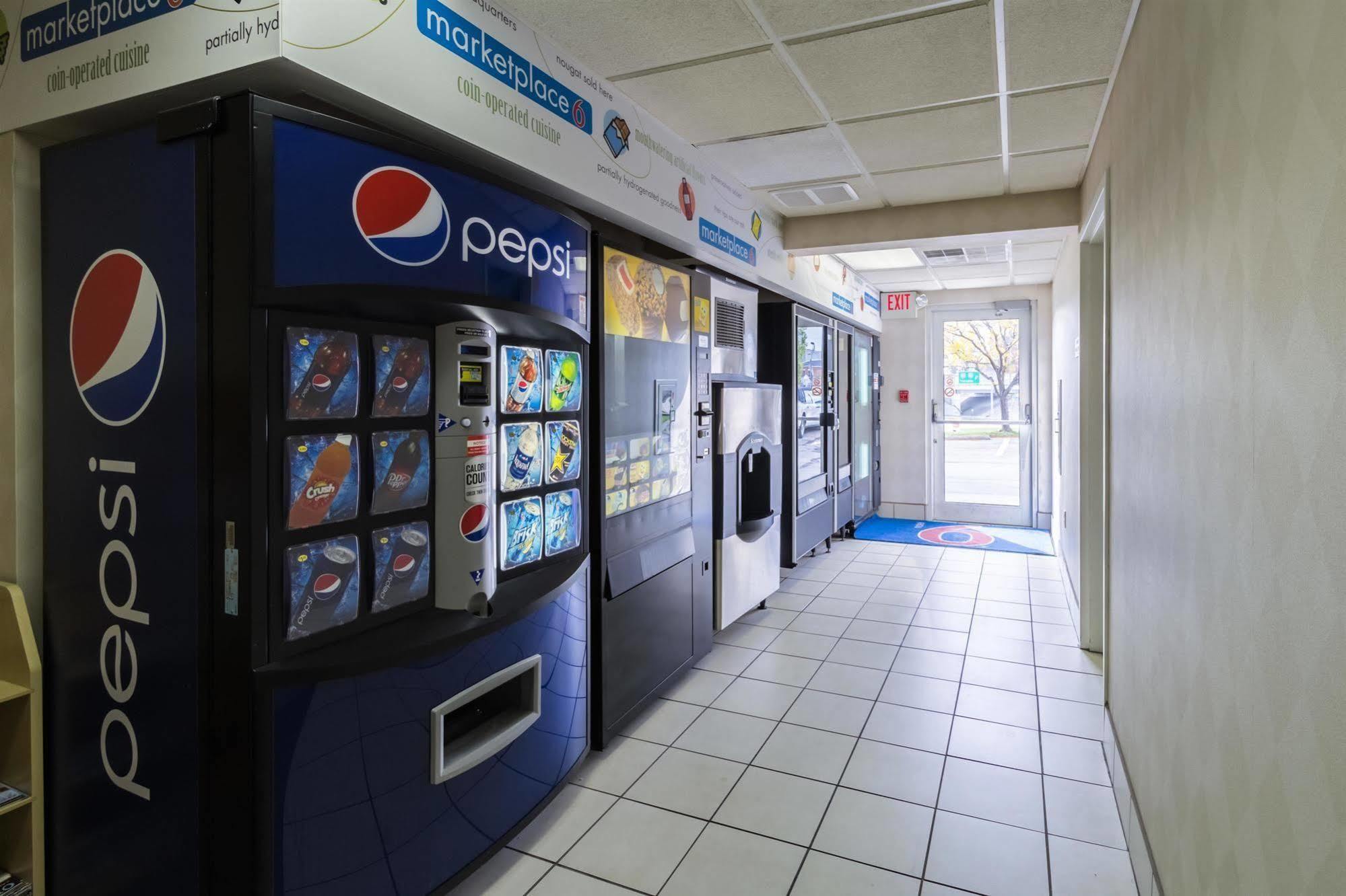Motel 6-Milan, OH - Sandusky Bagian luar foto