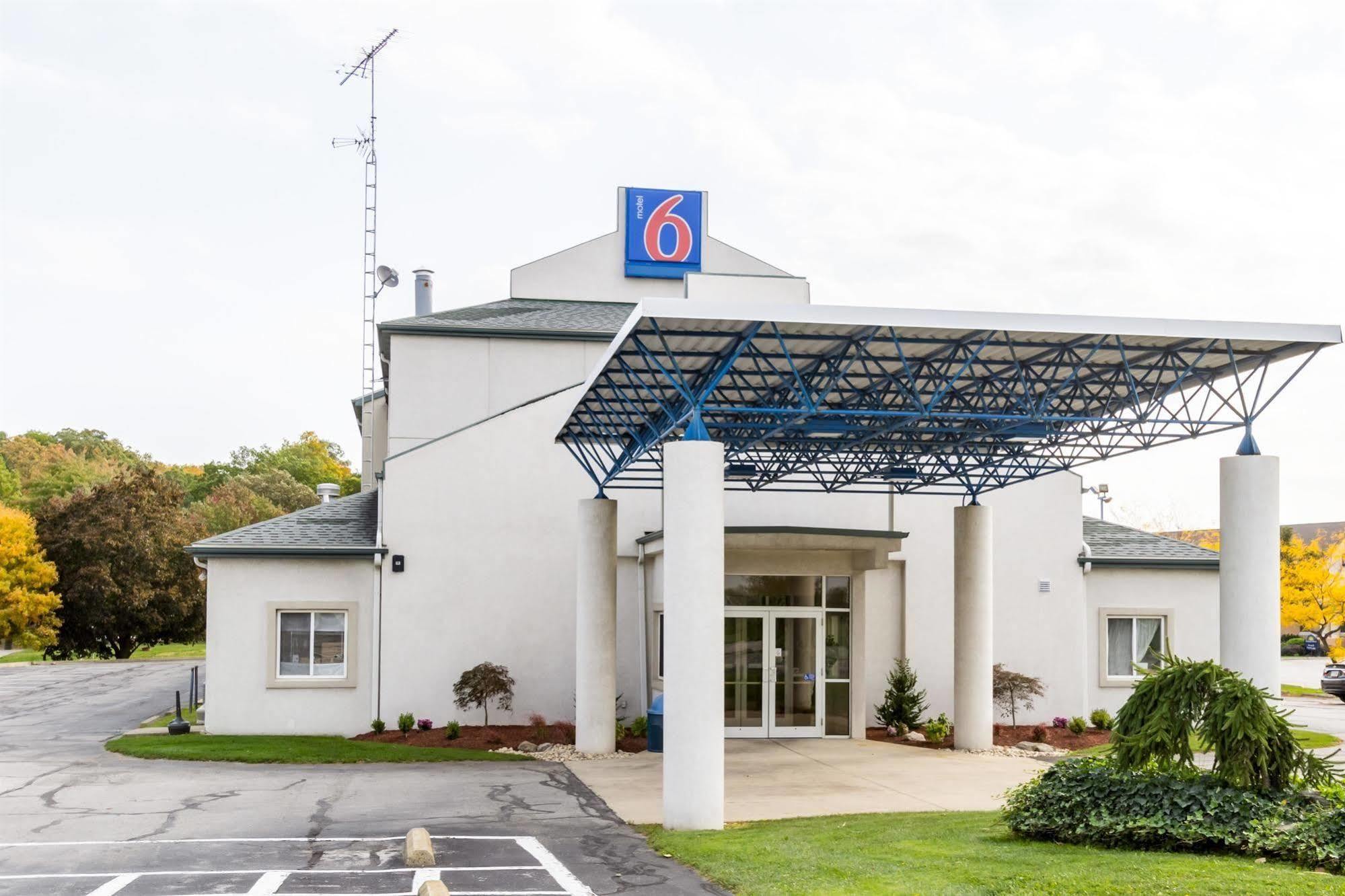 Motel 6-Milan, OH - Sandusky Bagian luar foto